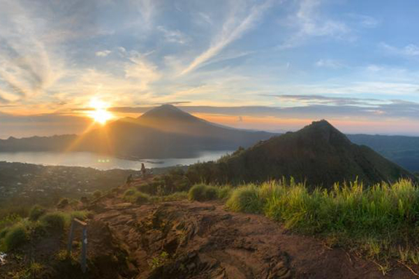 mount batur web cover